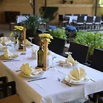 Hotel Rritja E Koranit 4*