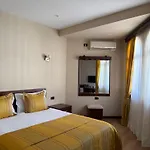 Hotel Rritja E Koranit 4*