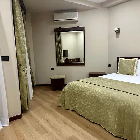 Hotel Rritja E Koranit