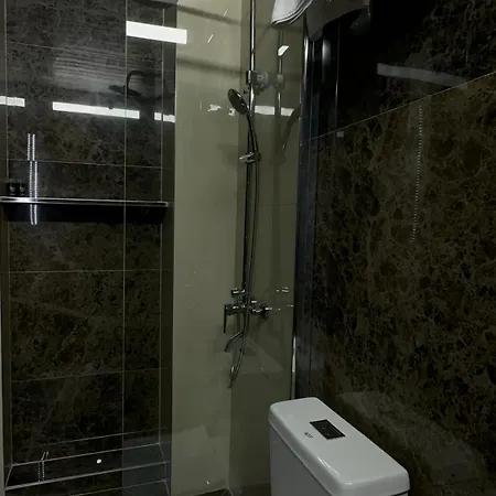 Rritja E Koranit Hotel Tushemisht