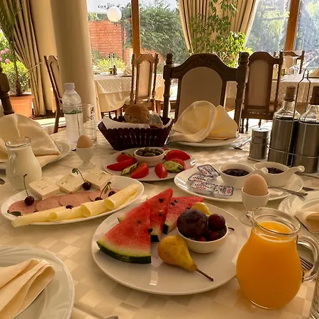 Hotel Rritja E Koranit